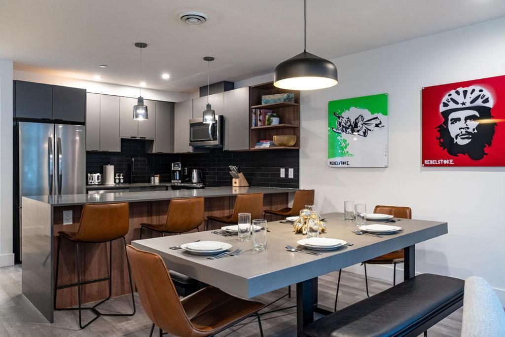 Revel In The Stoke By Revelstoke Vacations Apartment Екстериор снимка