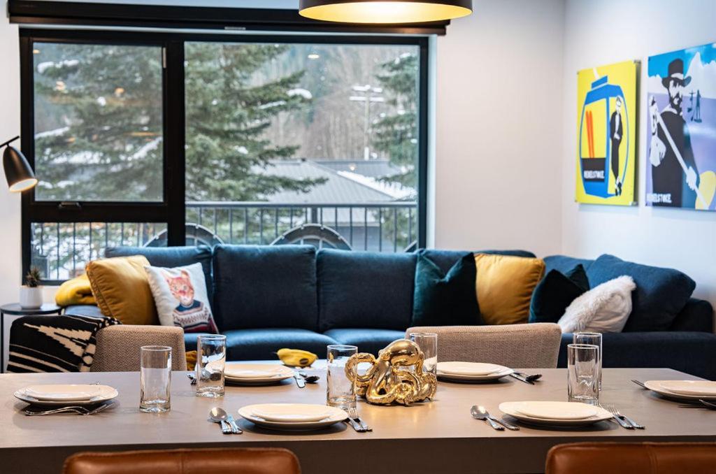 Revel In The Stoke By Revelstoke Vacations Apartment Екстериор снимка