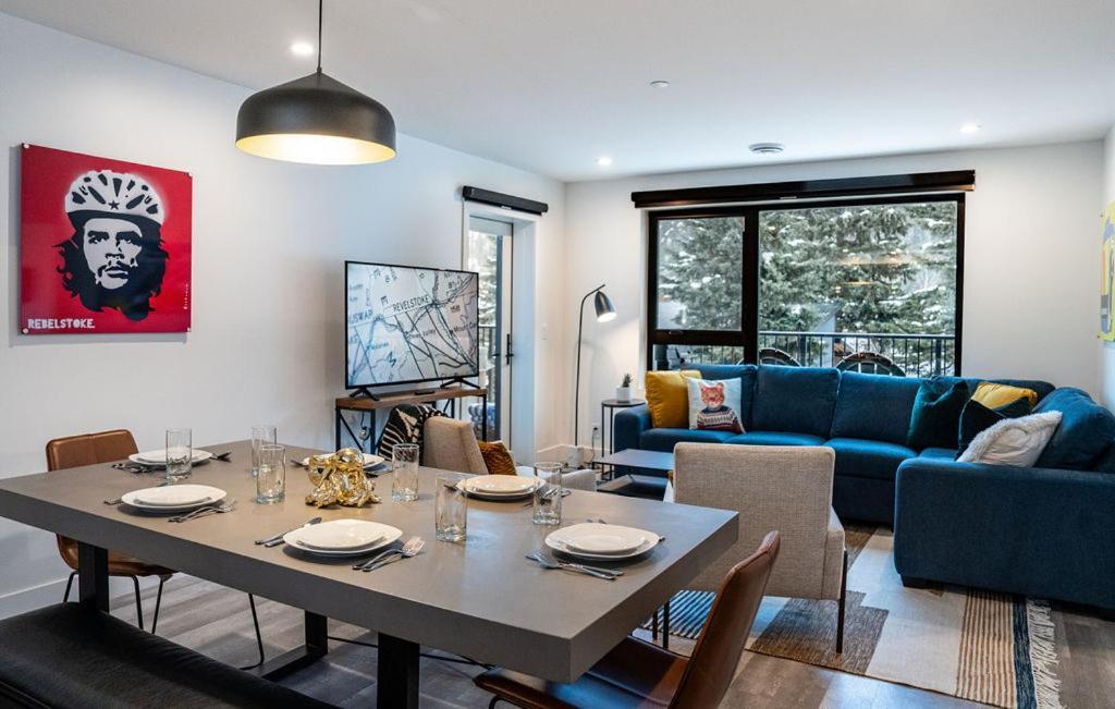 Revel In The Stoke By Revelstoke Vacations Apartment Екстериор снимка